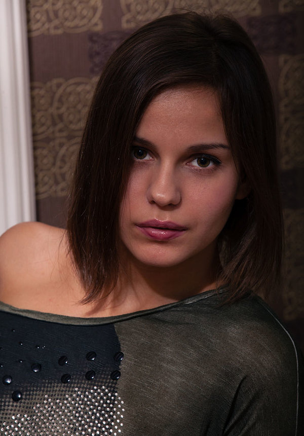 Дина, 22
